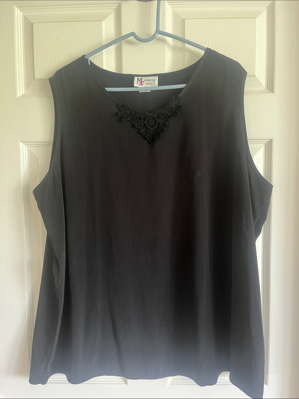 Black Sleeveless Embellished Neck Tank Top Size 3X